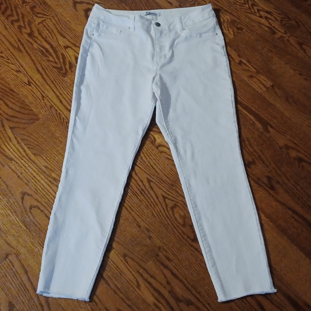 Like New! D.Jeans white size 8